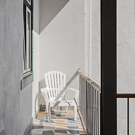Feeling Coliving - Graca Гостевой дом Лиссабон