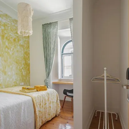 Гостевой дом Feeling Coliving - Graca Лиссабон