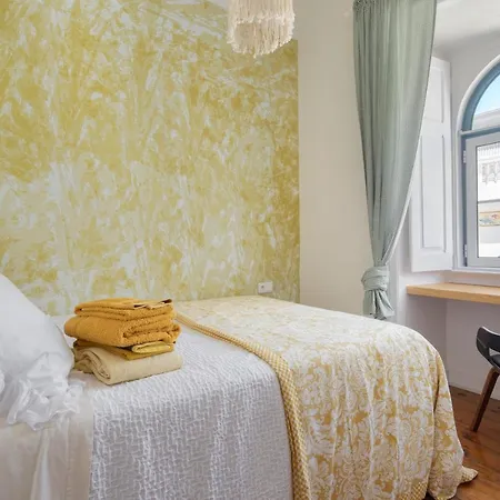 Feeling Coliving - Graca * Лиссабон