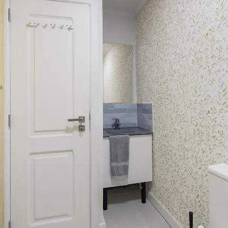 Гостевой дом Feeling Coliving - Graca Лиссабон